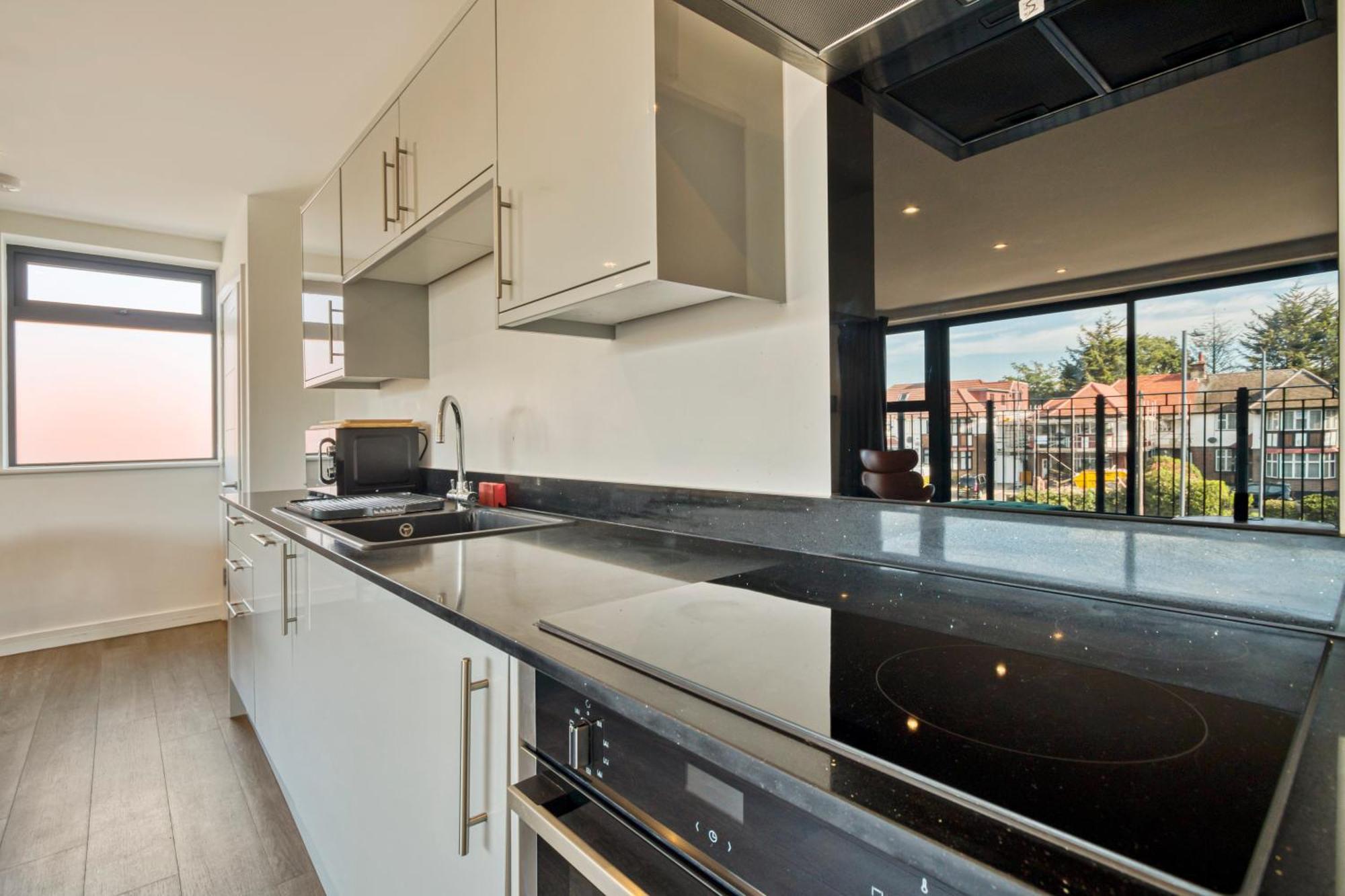 Appartement Modern Penthouse In Wembley à Londres Extérieur photo