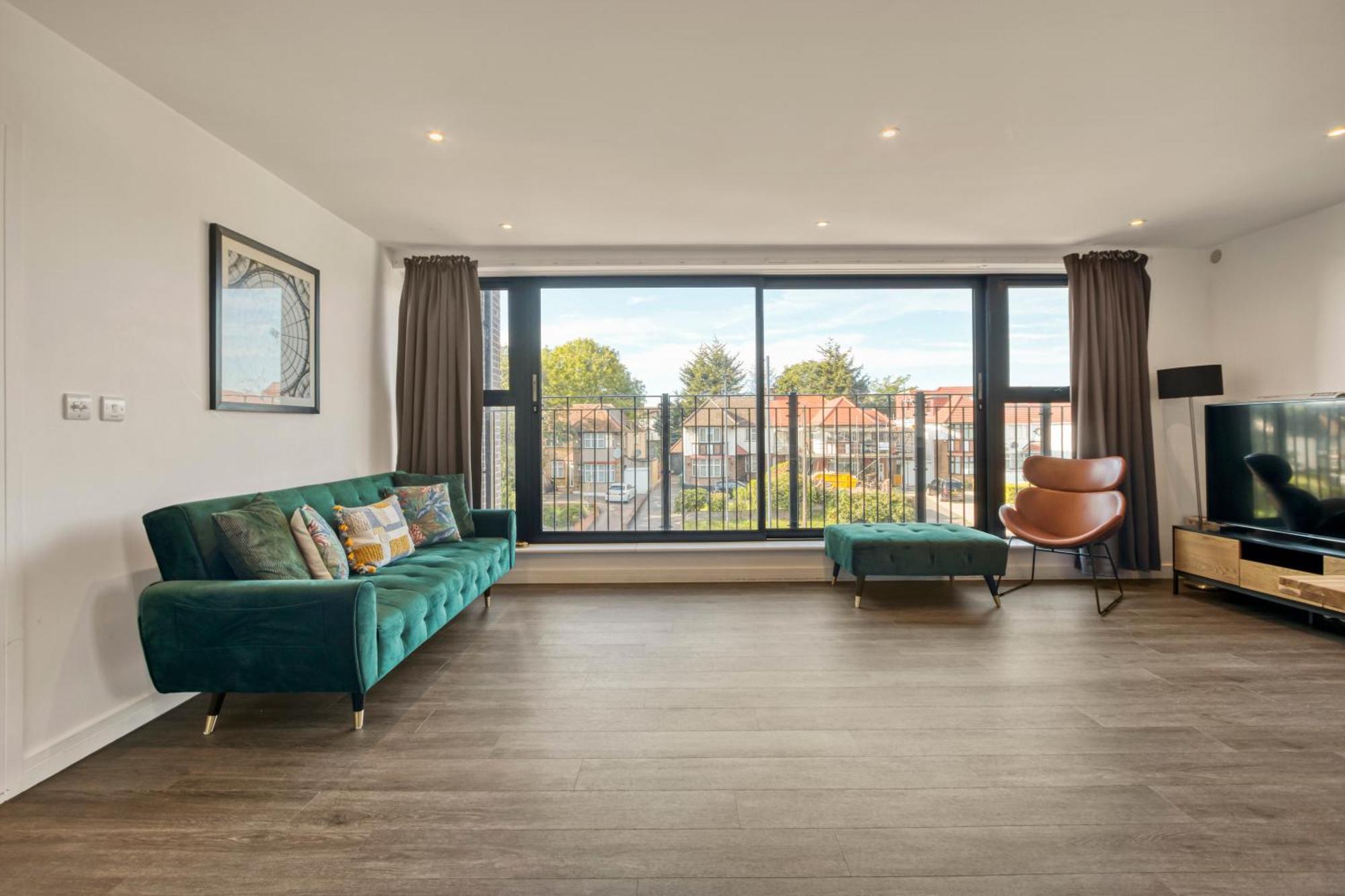 Appartement Modern Penthouse In Wembley à Londres Extérieur photo