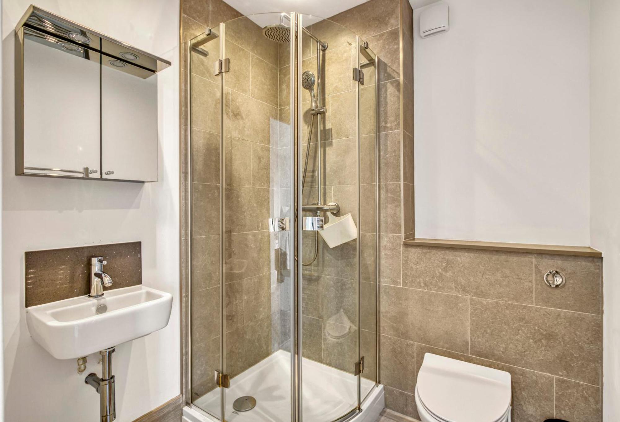 Appartement Modern Penthouse In Wembley à Londres Extérieur photo